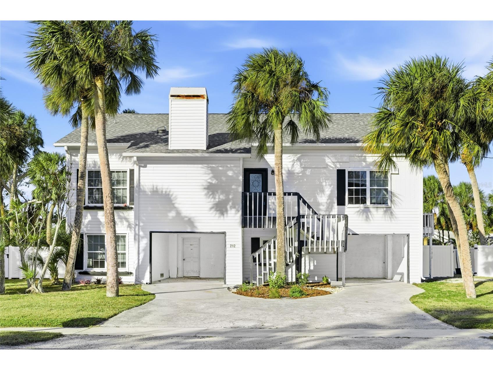 212 85th St Holmes Beach FL 34217 A4679320 image1