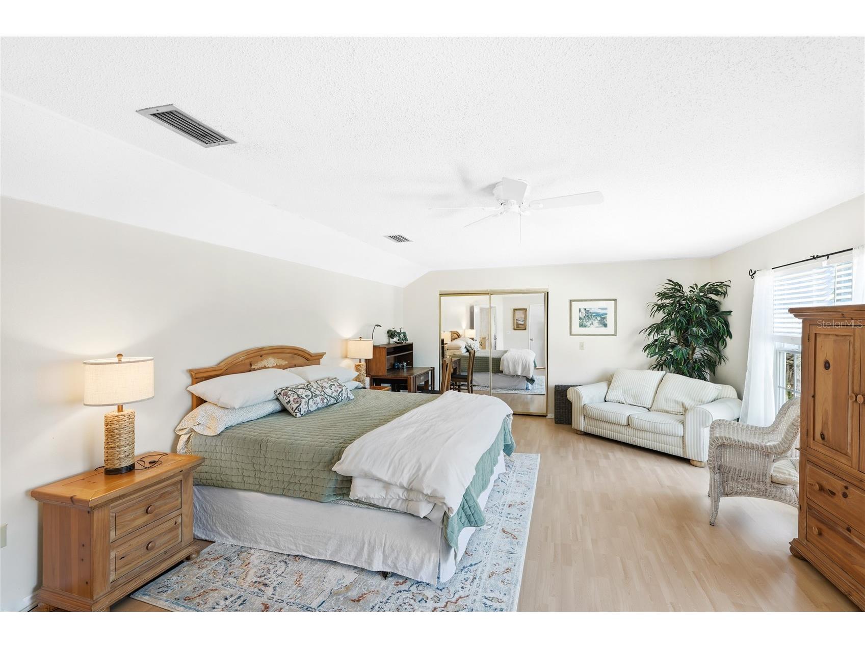 212 85th St Holmes Beach FL 34217 A4679320 image13