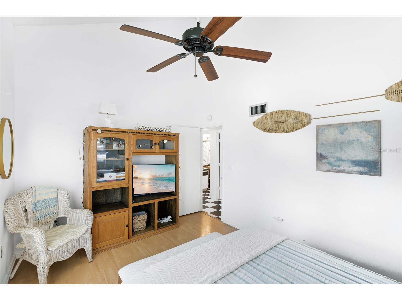 212 85th St Holmes Beach FL 34217 A4679320 image24