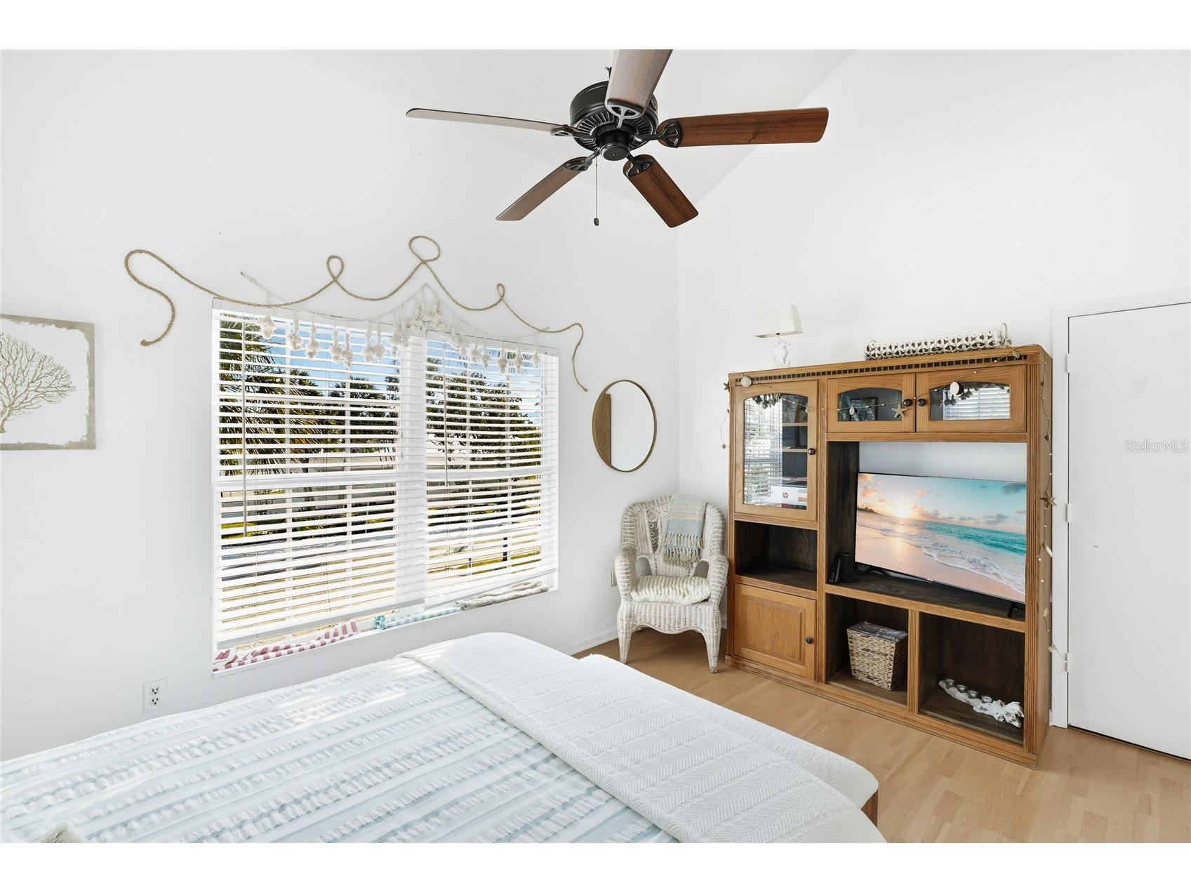 212 85th St Holmes Beach FL 34217 A4679320 image25