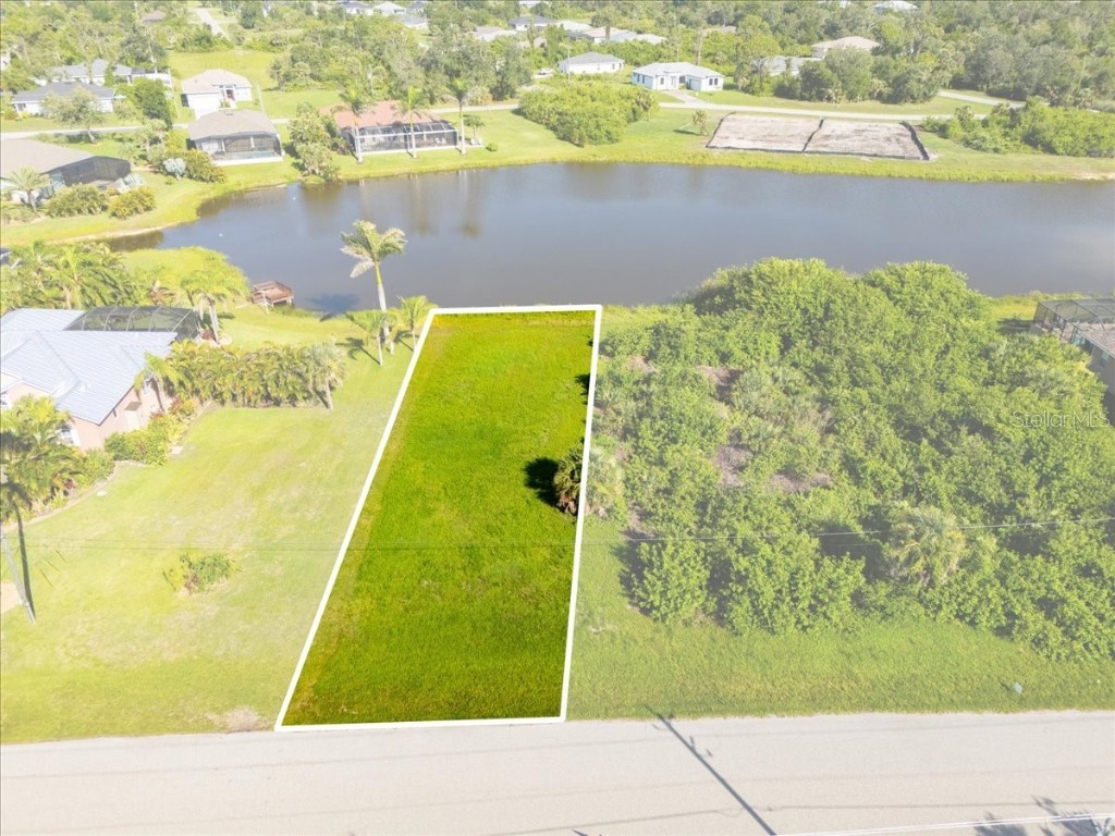 212 Antilla Drive Rotonda West FL 33947 C7511245 image2