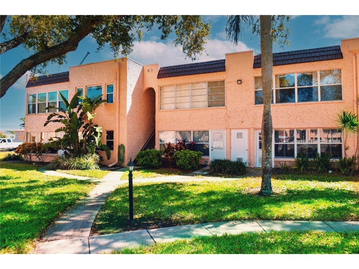 212 Aspen Circle #212 Seminole FL 33777 U8227135 image1