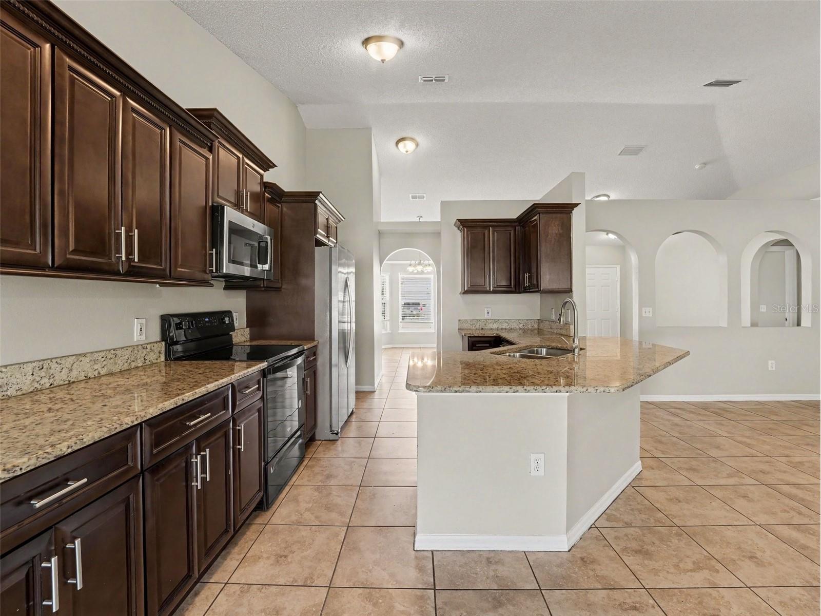 212 Canterbury Court Kissimmee FL 34758 O6421039 image6