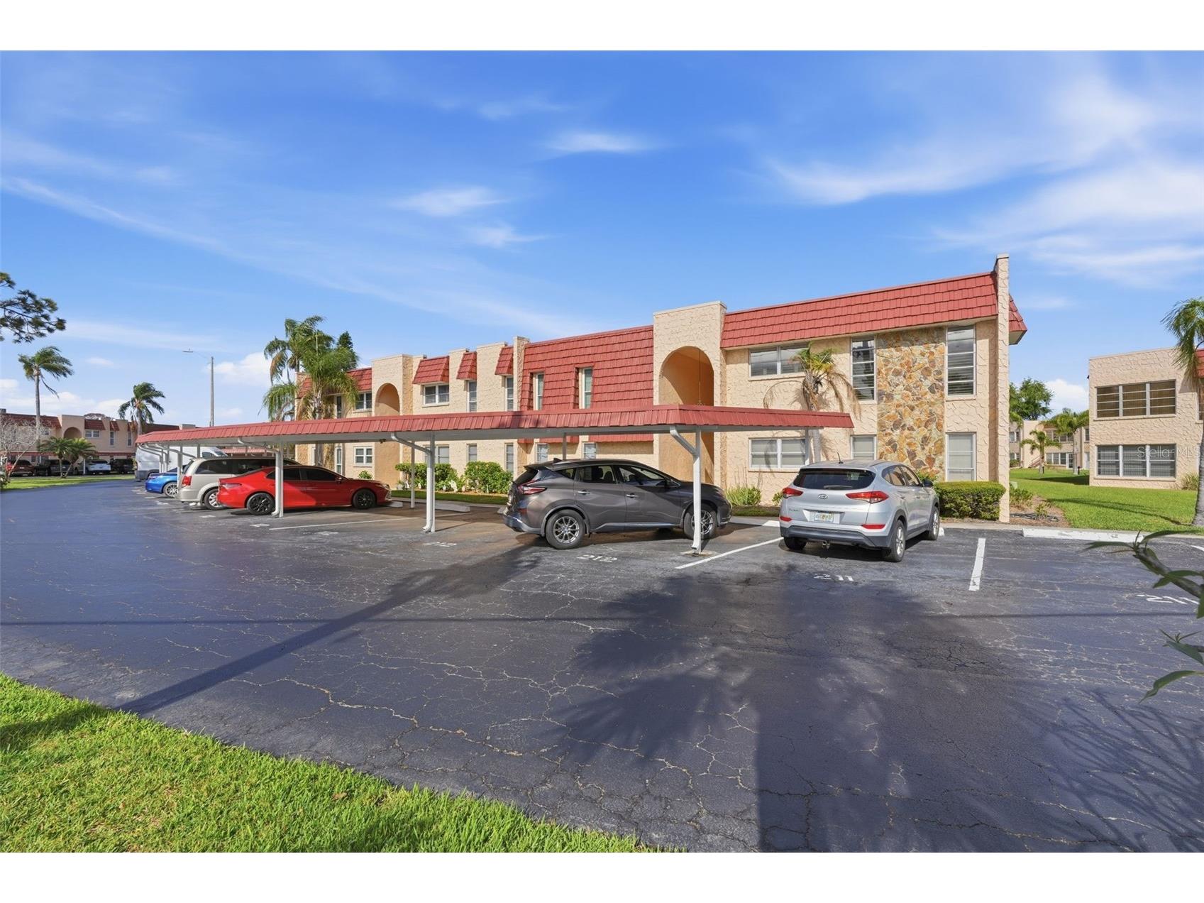212 Cedarwood Circle #212 Seminole FL 33777 TB8495131 image1