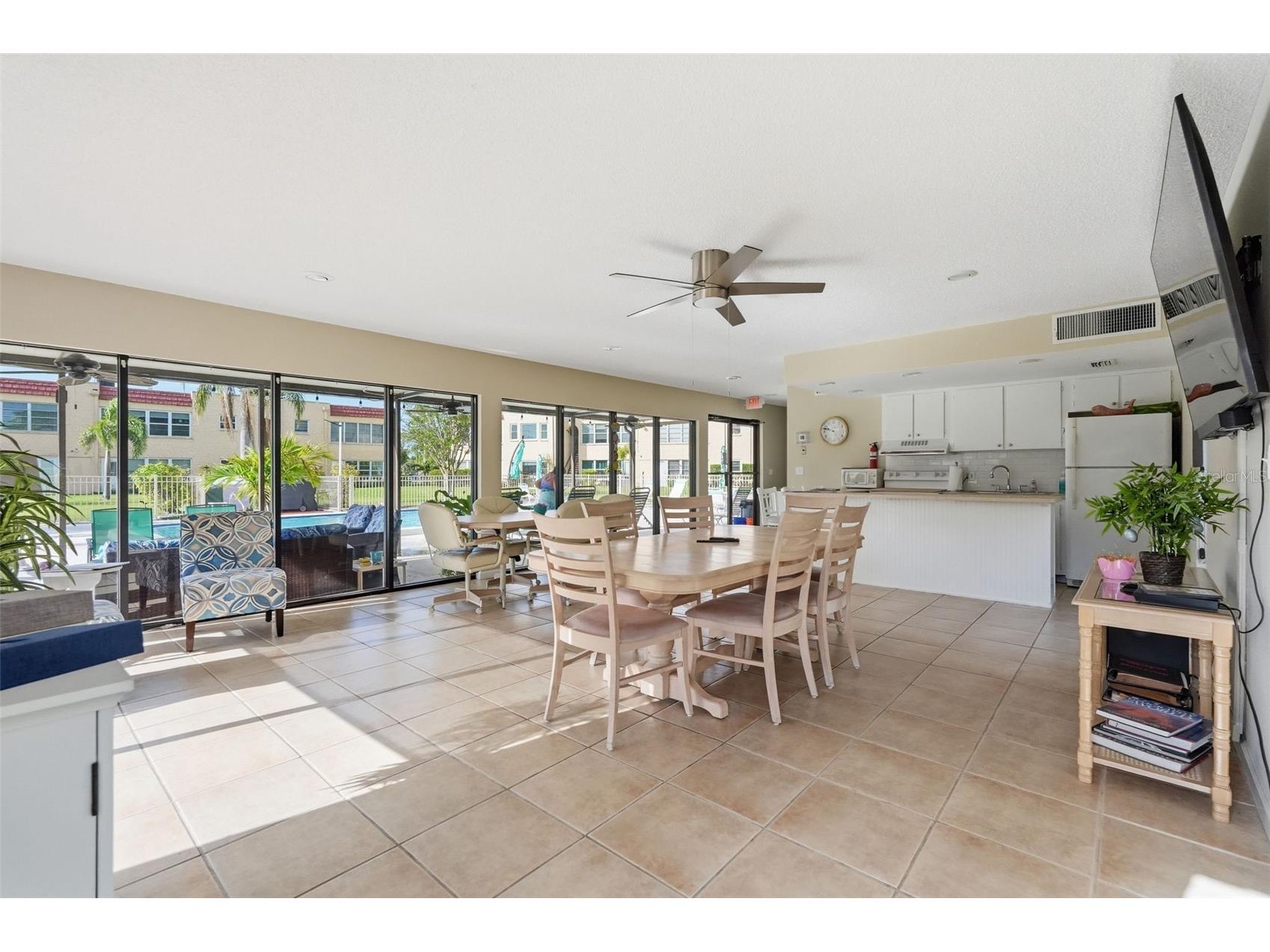 212 Cedarwood Circle #212 Seminole FL 33777 TB8495131 image46