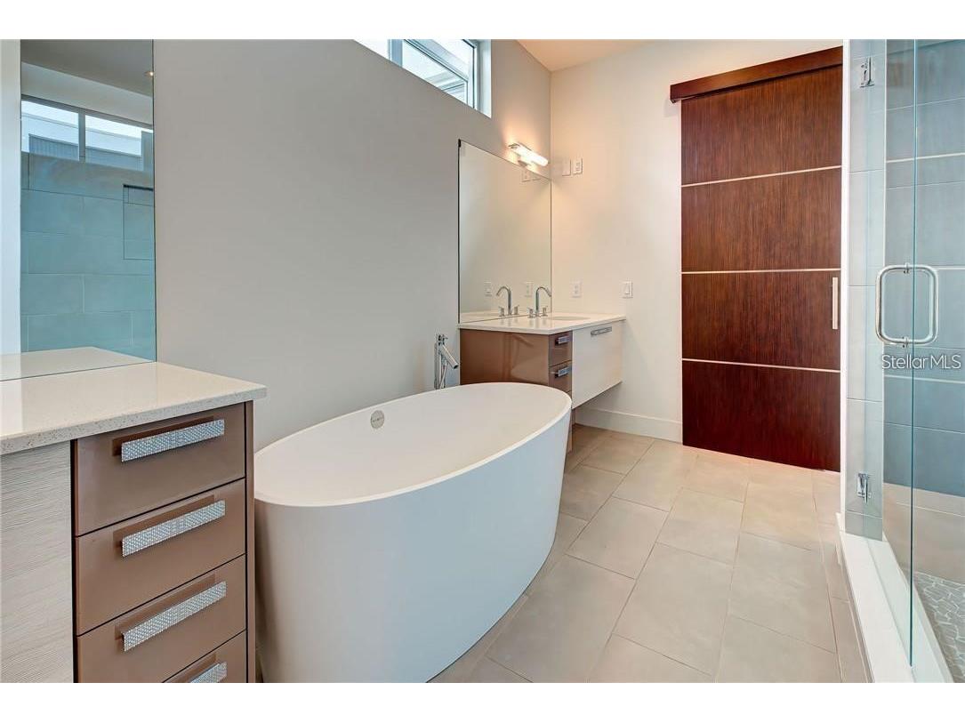 212 Cosmopolitan Court Sarasota FL 34236 A4615634 image21