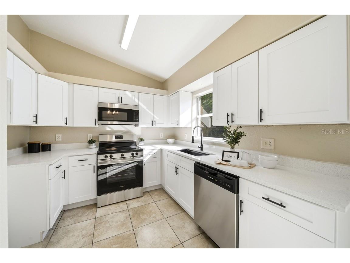 212 E 15th Street Apopka FL 32703 O6362768 image5