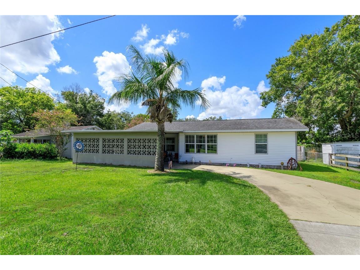212 E Cypress Street Winter Garden FL 34787 O6127937 image1