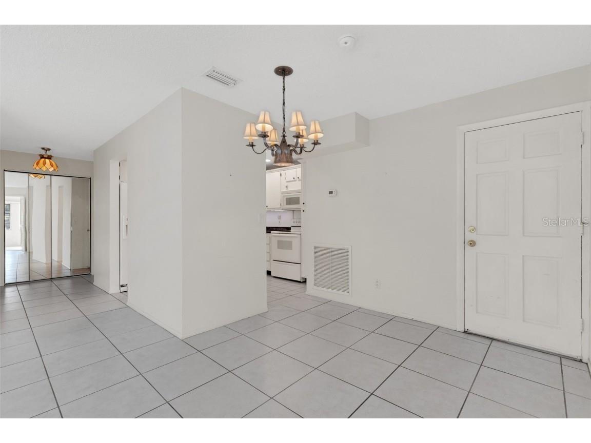212 Fernwood Circle #212 Seminole FL 33777 TB8440619 image17