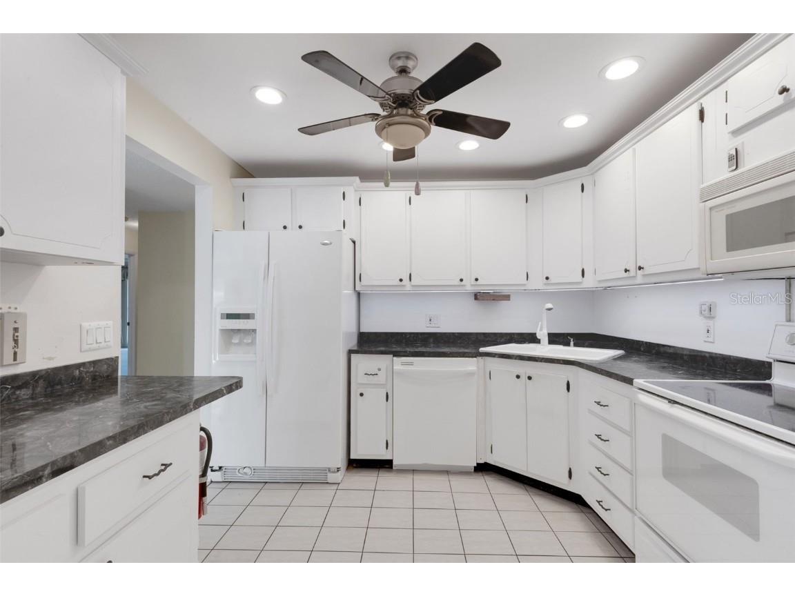 212 Fernwood Circle #212 Seminole FL 33777 TB8440619 image19