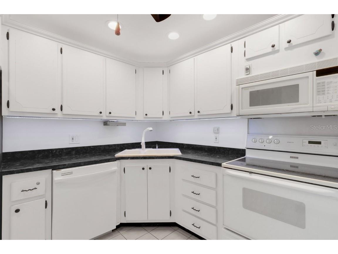 212 Fernwood Circle #212 Seminole FL 33777 TB8440619 image20