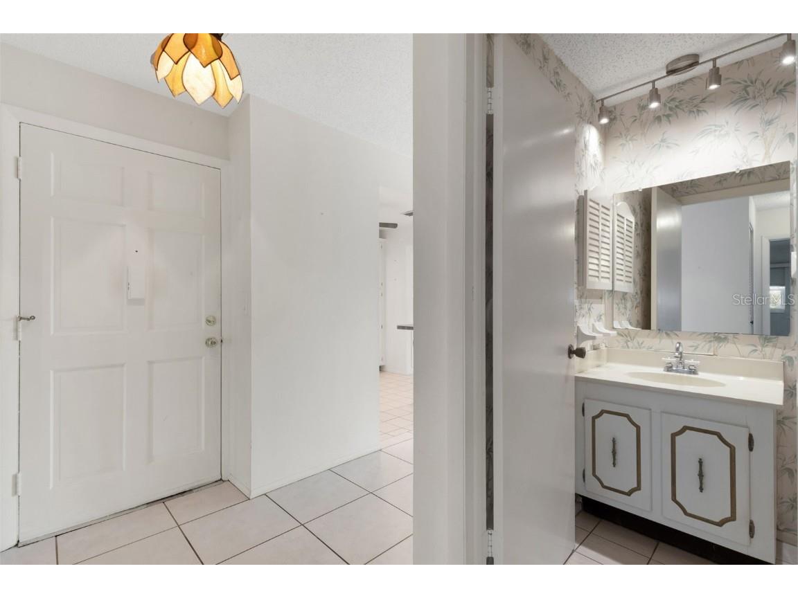 212 Fernwood Circle #212 Seminole FL 33777 TB8440619 image24