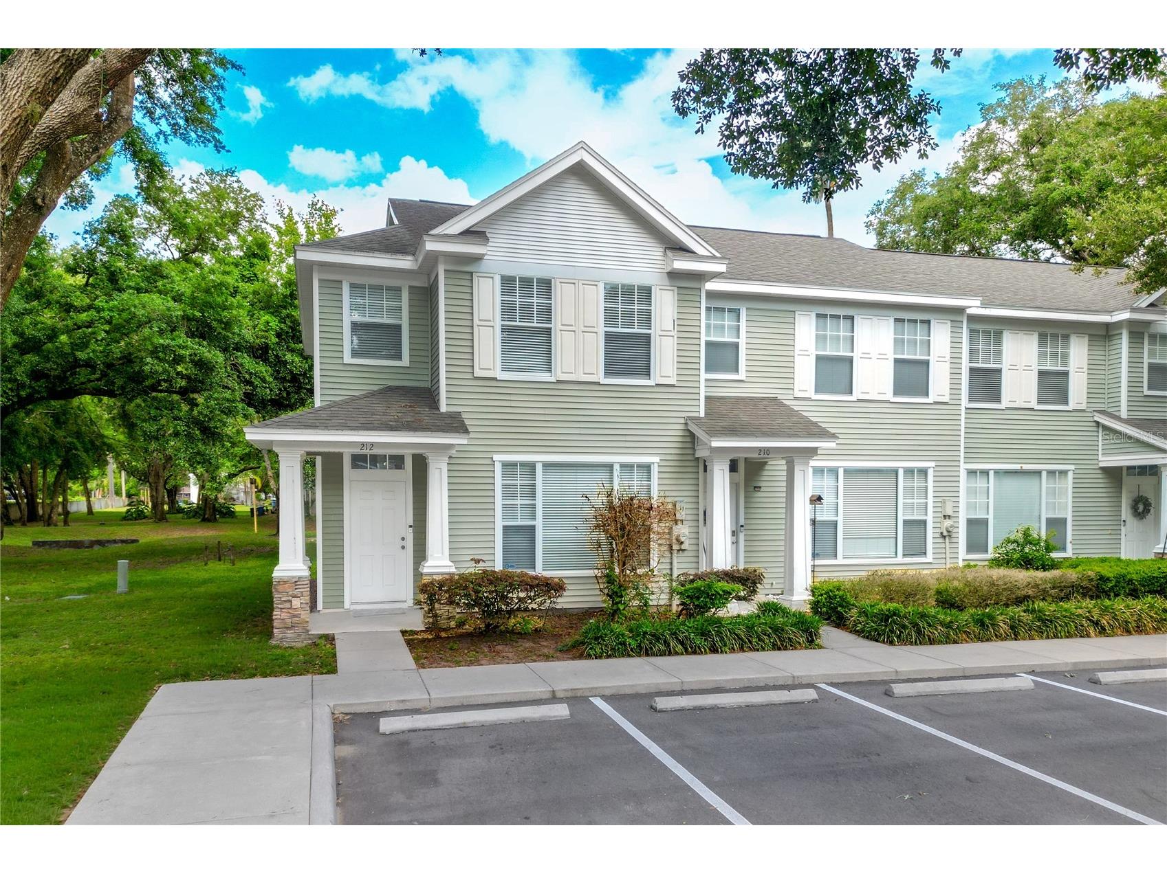 212 Golden Pond Court Valrico FL 33594 TB8497421 image1