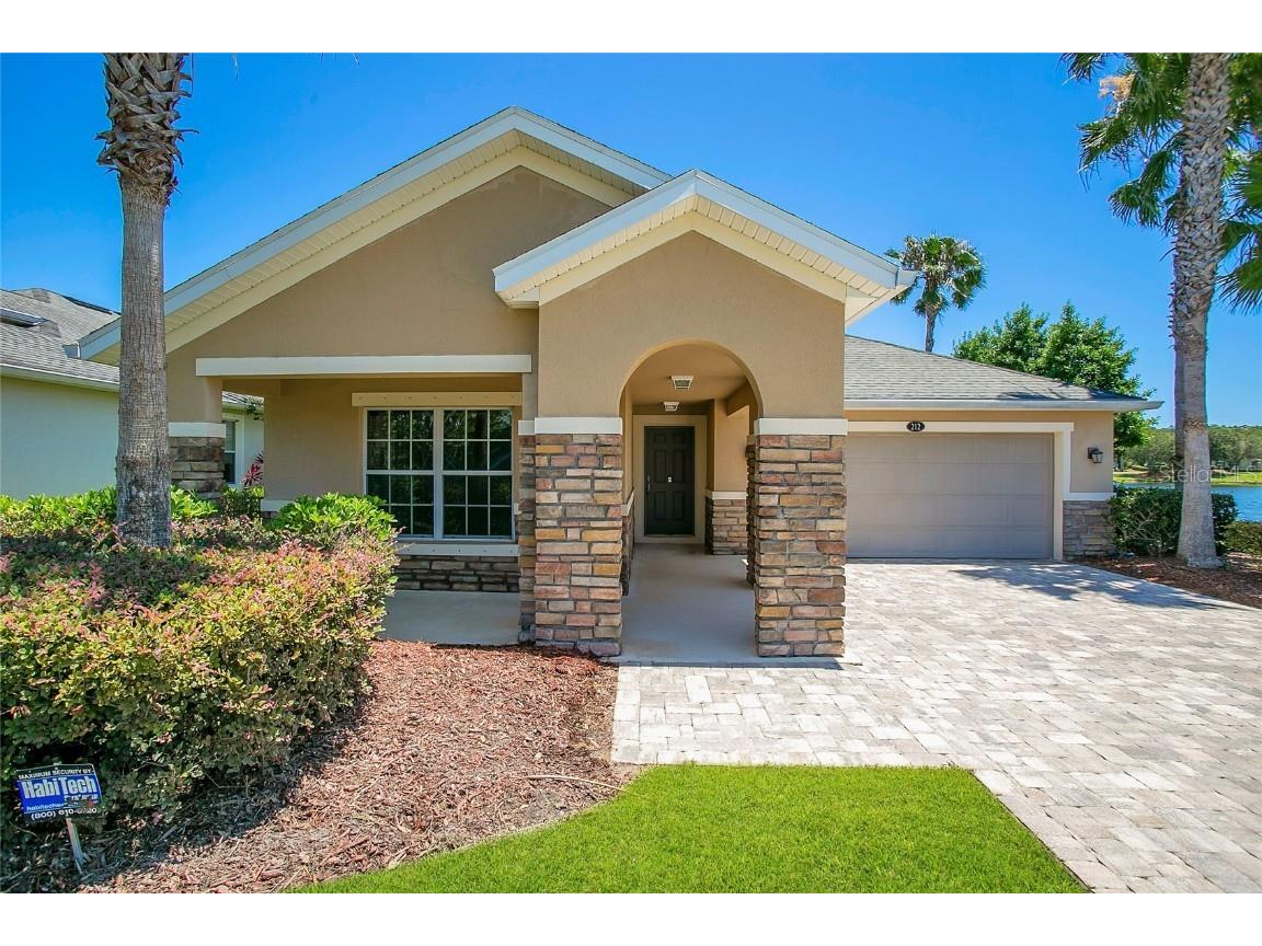 212 Grande Sunningdale Loop Daytona Beach FL 32124 V4936537 image1