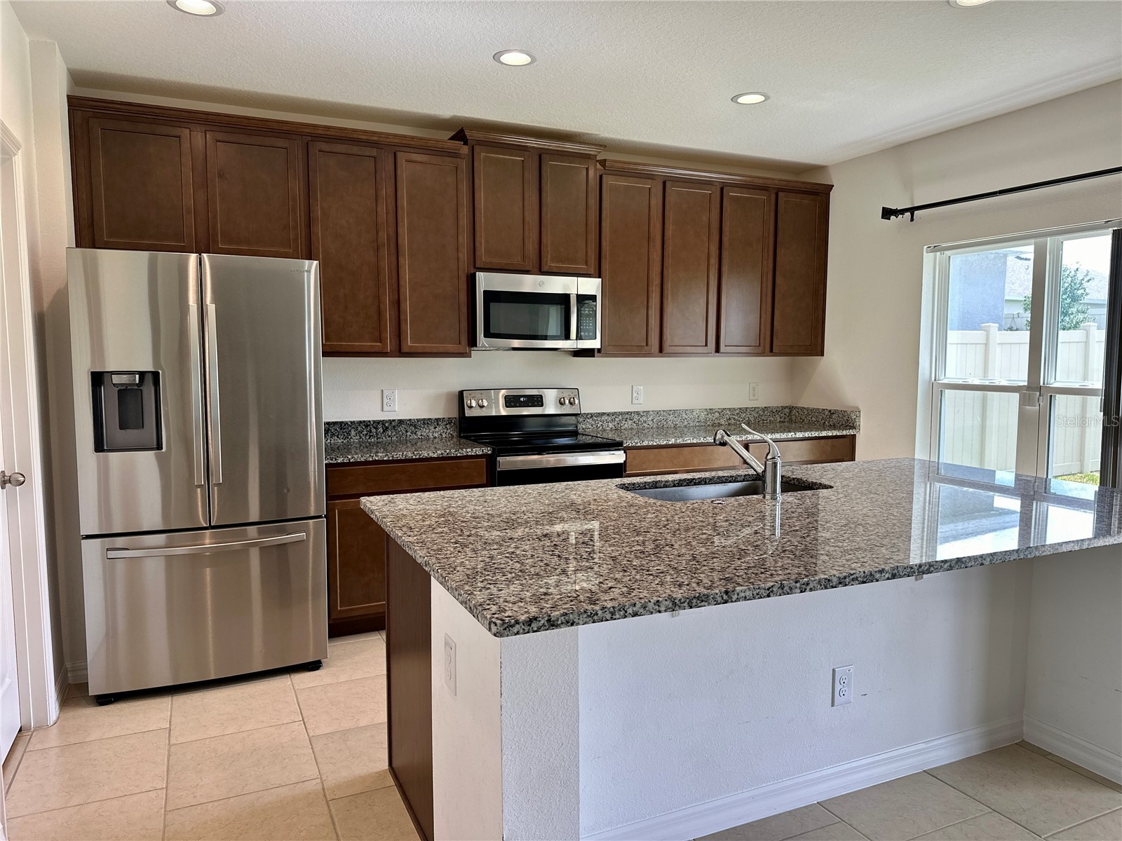 212 Hamlet Loop Davenport FL 33837 S5147258 image2