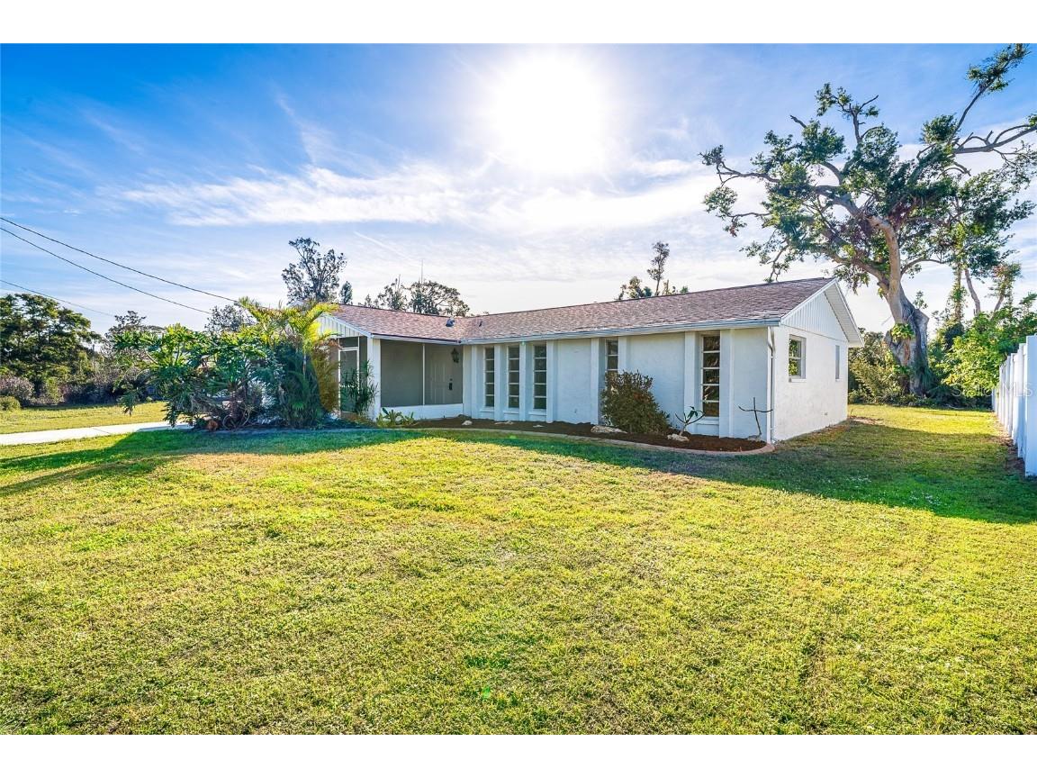 212 Hibiscus Street Nokomis FL 34275 A4634547 image1