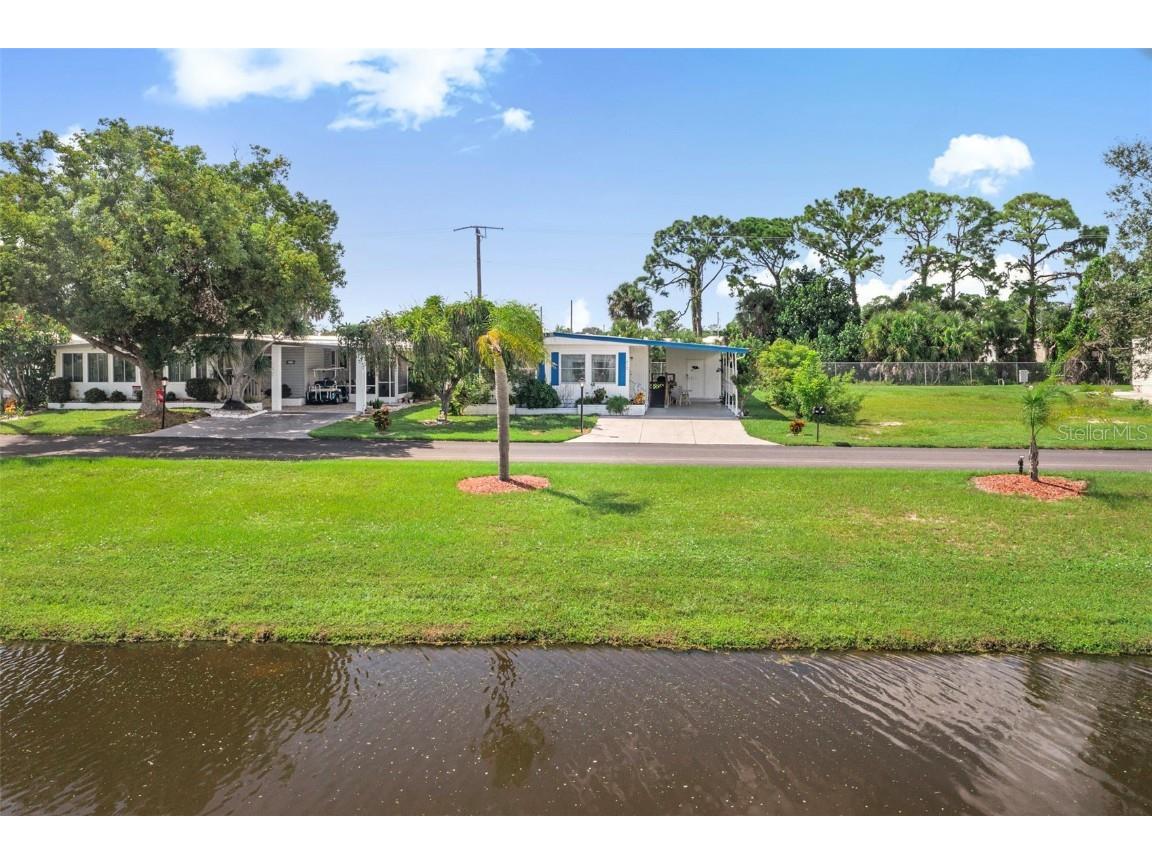 212 La Costa North Port FL 34287 TB8427670 image28