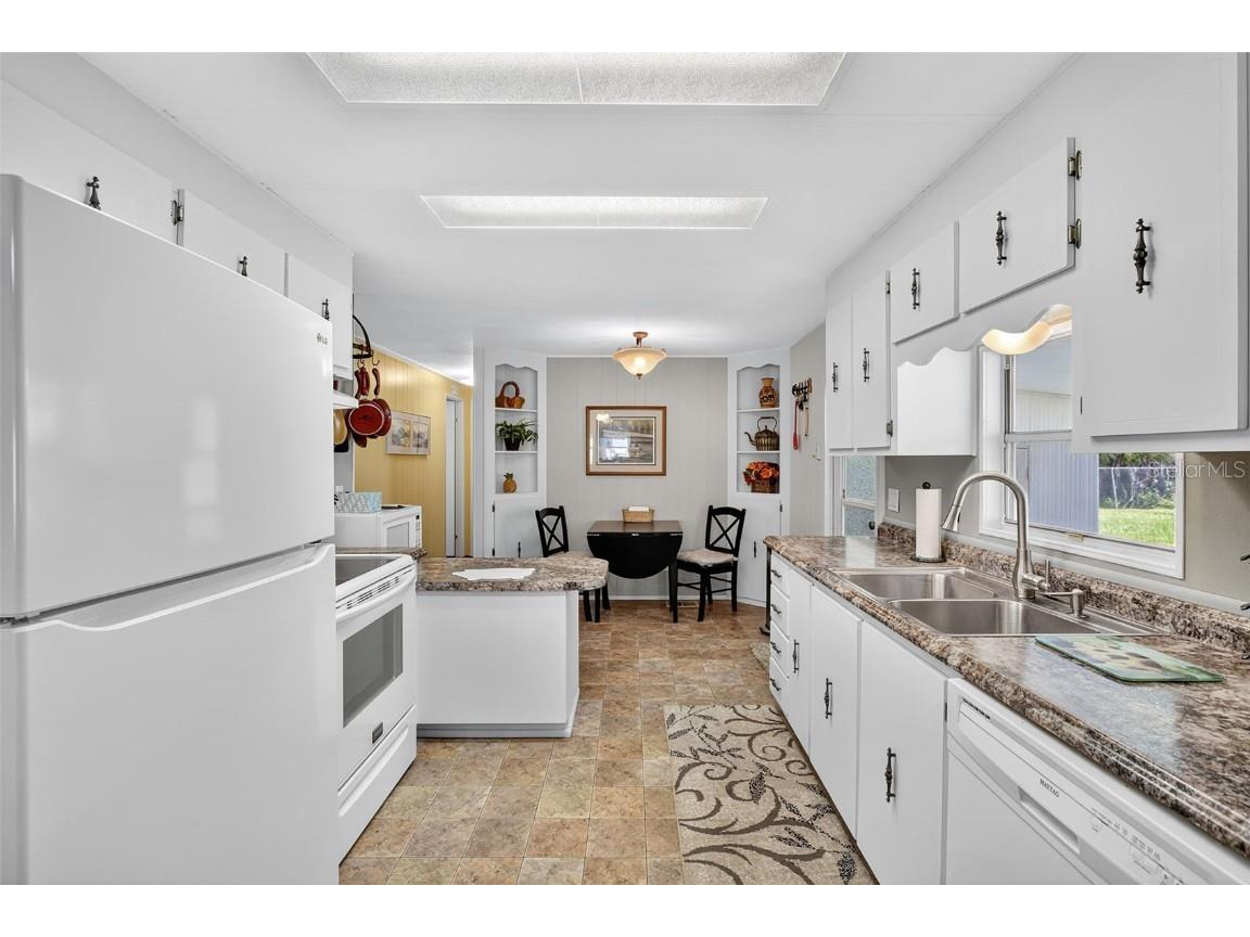 212 La Costa North Port FL 34287 TB8427670 image8