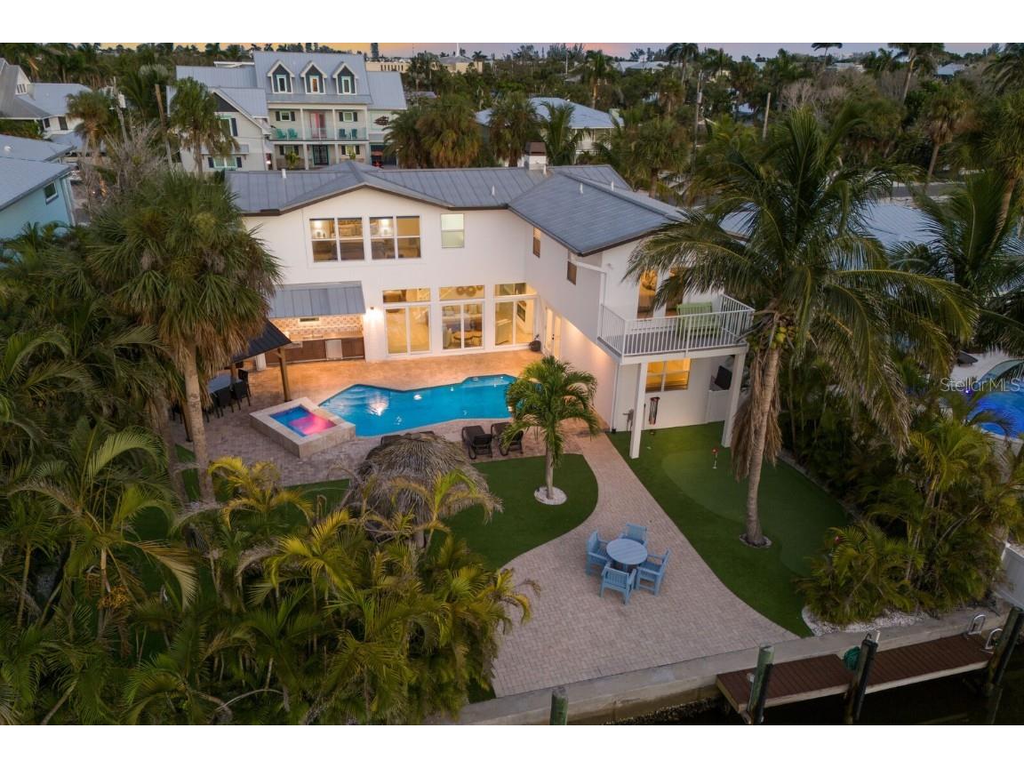 212 Oak Avenue Anna Maria FL 34216 A4659522 image1