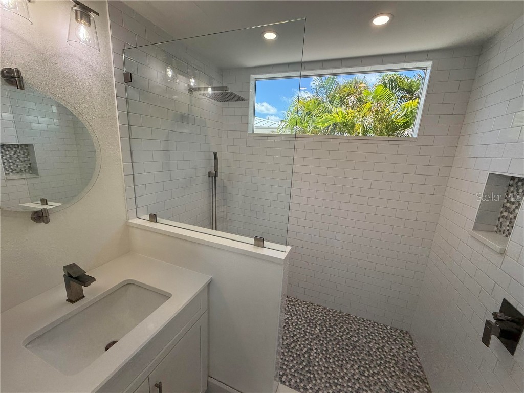 212 Oak Avenue Anna Maria FL 34216 A4659522 image22