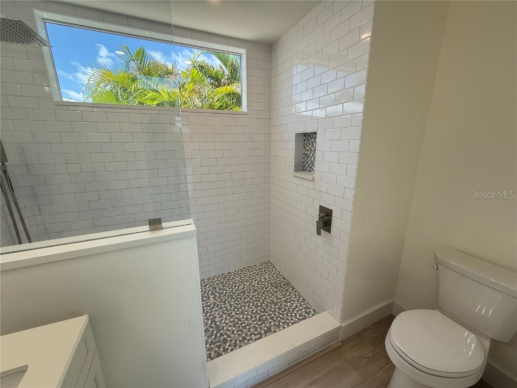 212 Oak Avenue Anna Maria FL 34216 A4659522 image23