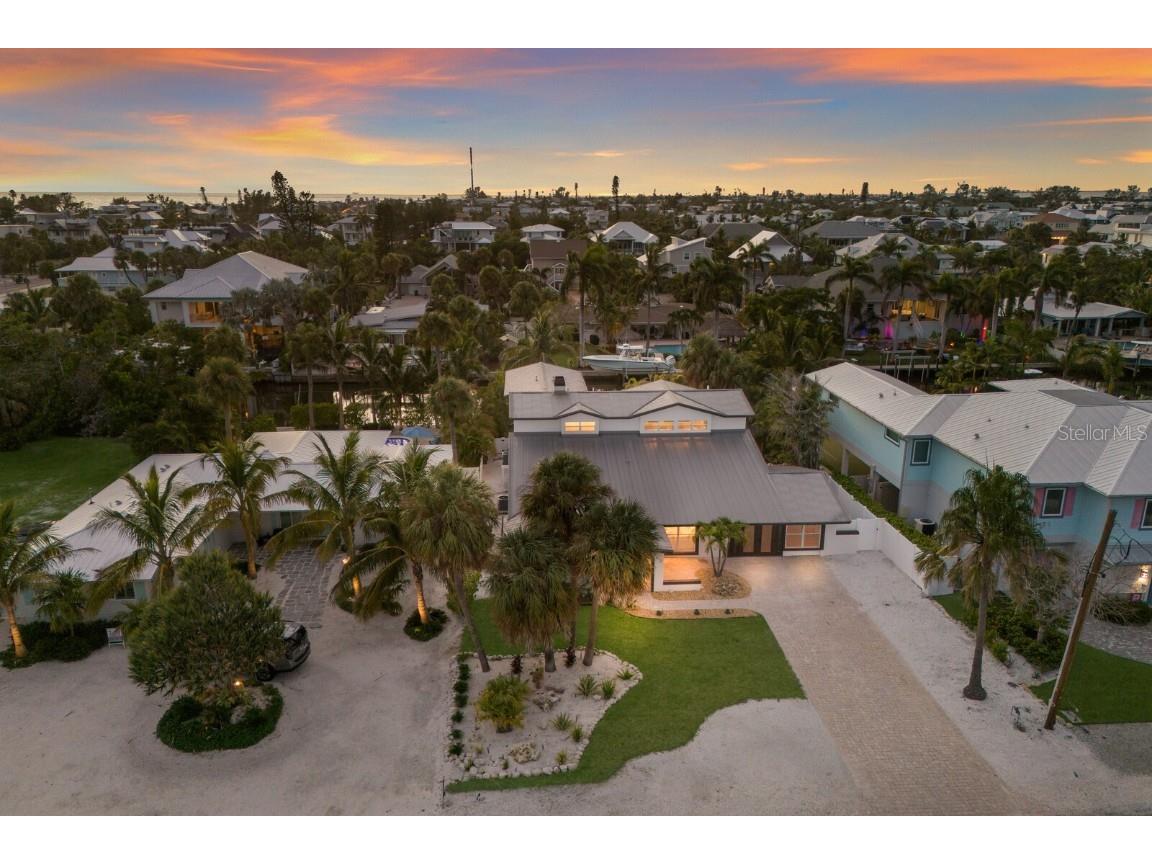 212 Oak Avenue Anna Maria FL 34216 A4659522 image3