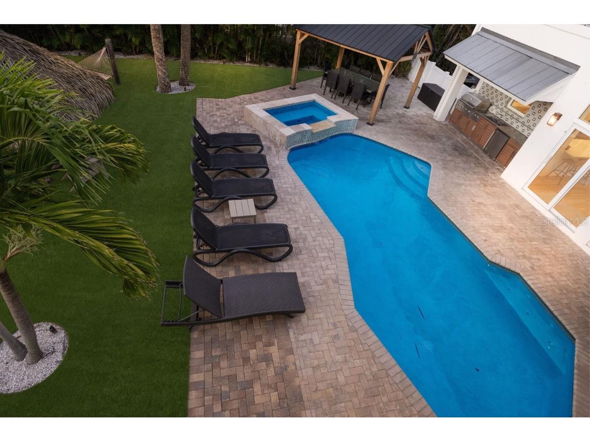 212 Oak Avenue Anna Maria FL 34216 A4659522 image45