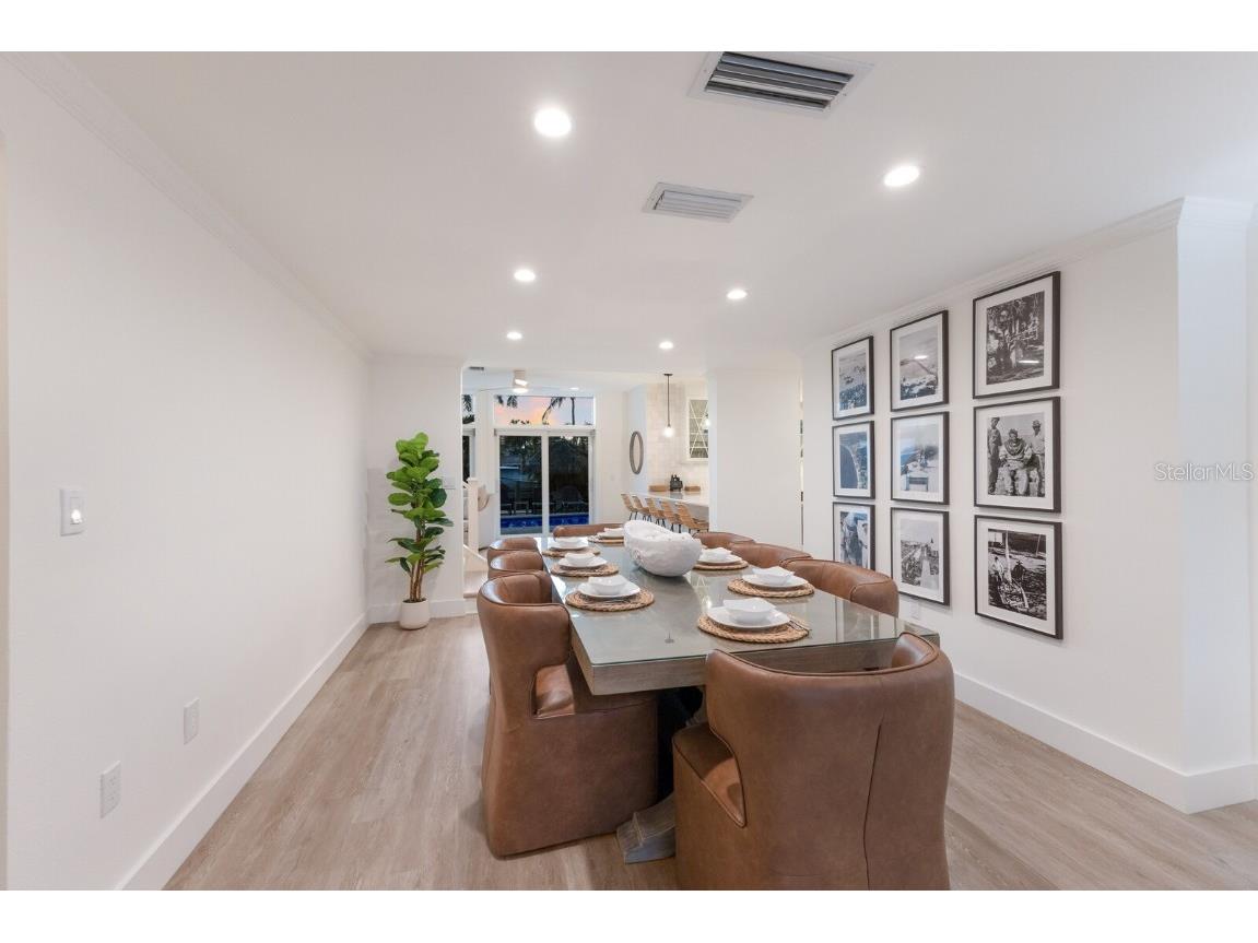 212 Oak Avenue Anna Maria FL 34216 A4659522 image7