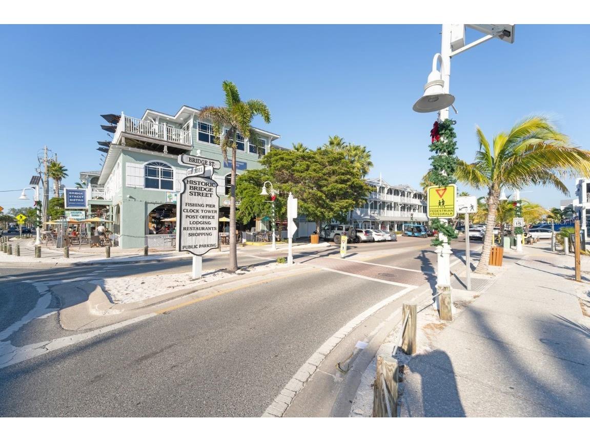 212 Oak Avenue Anna Maria FL 34216 A4659522 image87