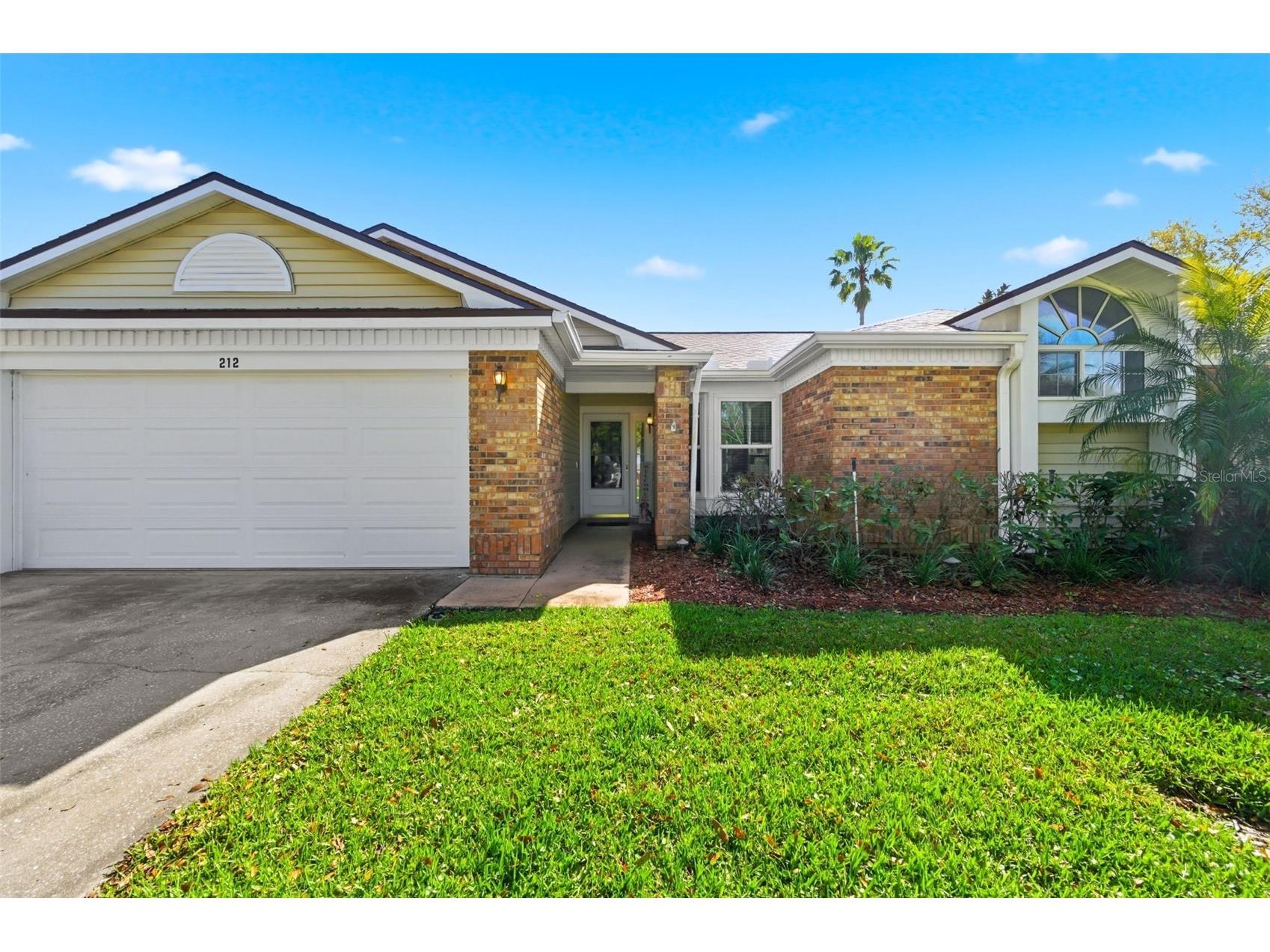 212 Overstreet Court Palm Harbor FL 34683 TB8485728 image1