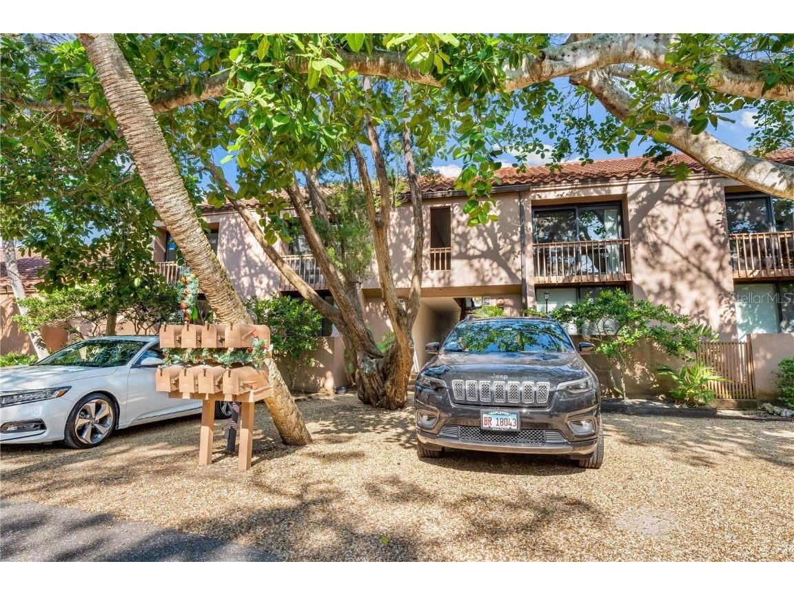 212 Pass Key Road #212 Sarasota FL 34242 A4646144 image2