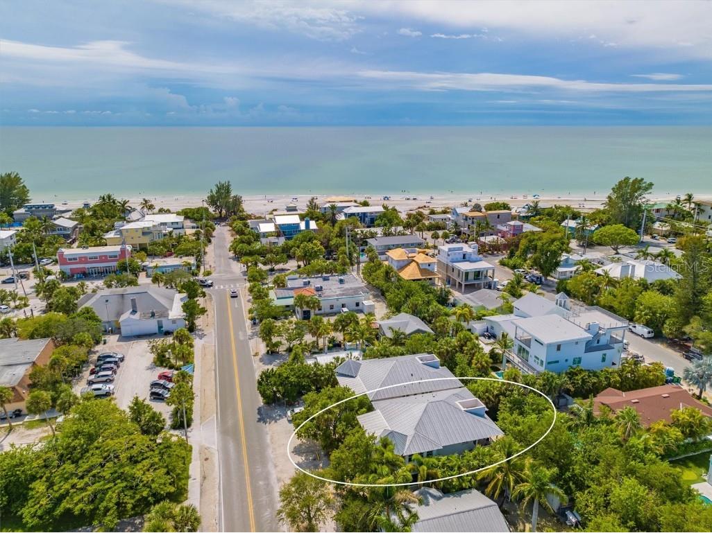 212 Pine Avenue #R Anna Maria FL 34216 A4583671 image1