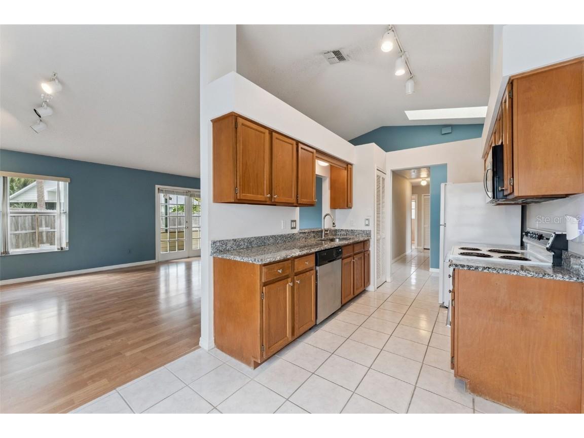 212 S Bristol Circle Sanford FL 32773 O6349345 image8