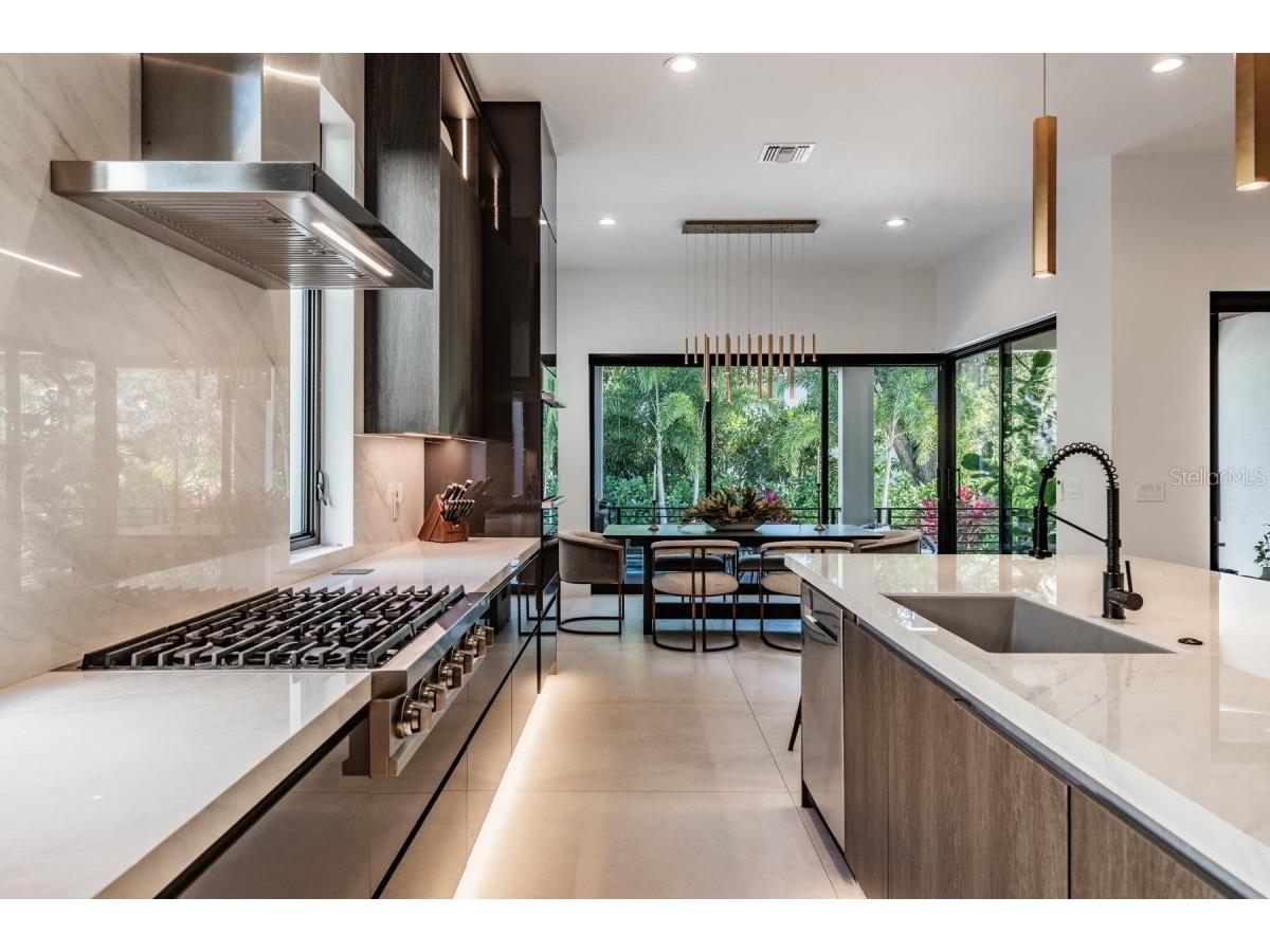 212 S Renellie Drive Tampa FL 33609 A4644266 image13