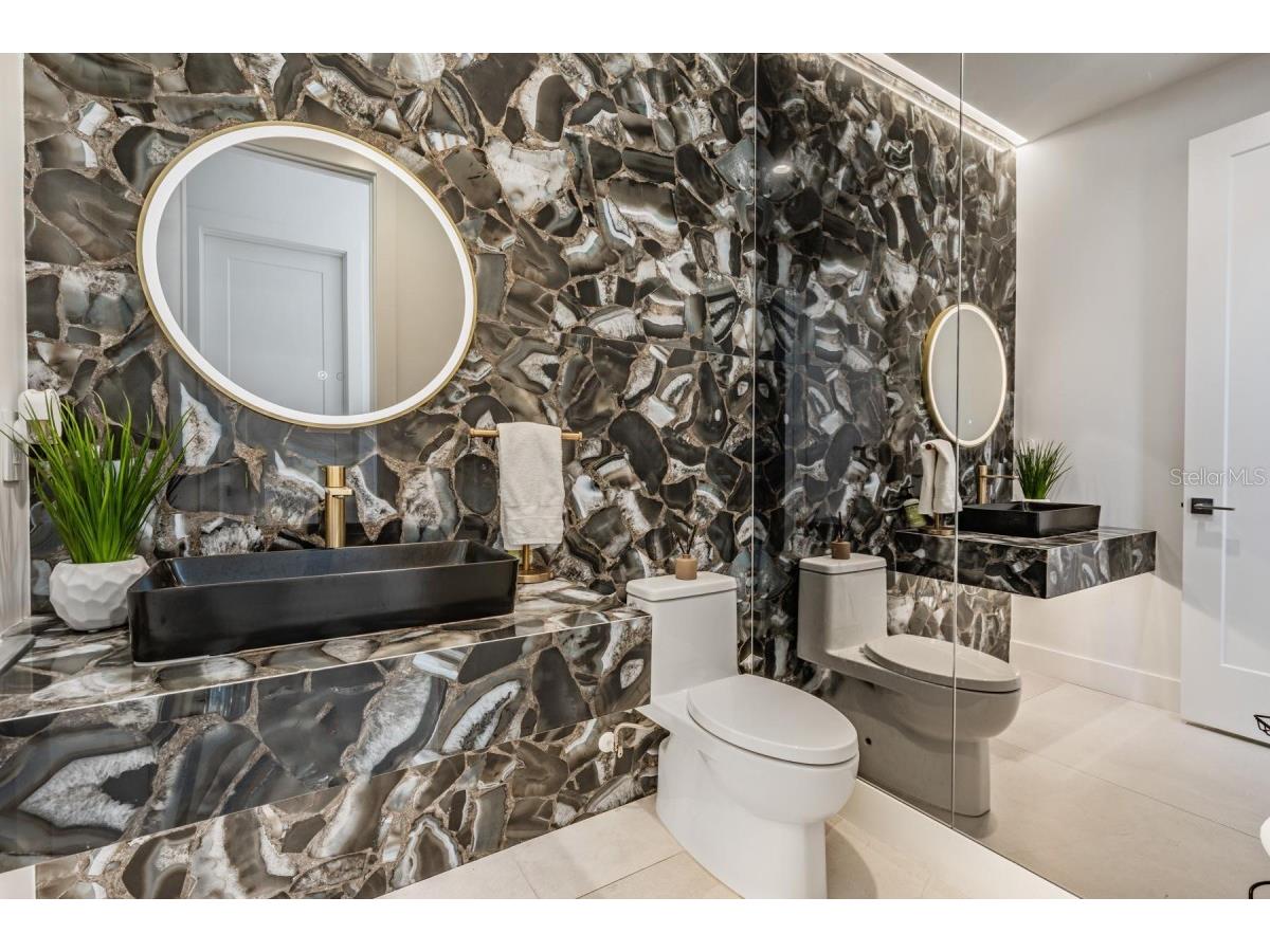 212 S Renellie Drive Tampa FL 33609 A4644266 image18