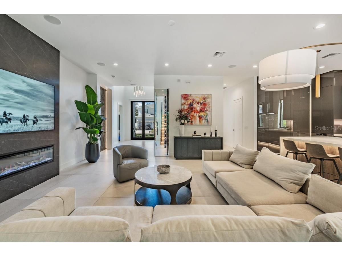 212 S Renellie Drive Tampa FL 33609 A4644266 image37