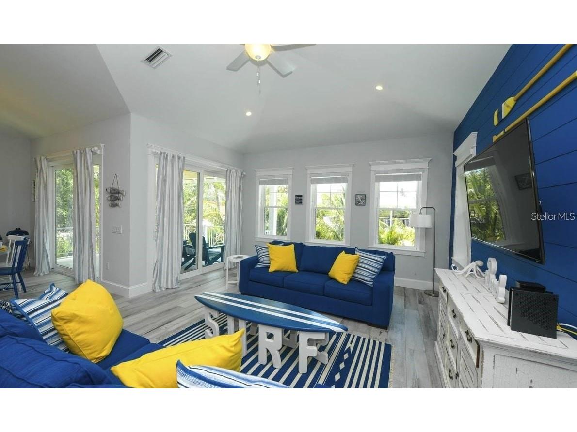 212 Spring Avenue Anna Maria FL 34216 A4650724 image6