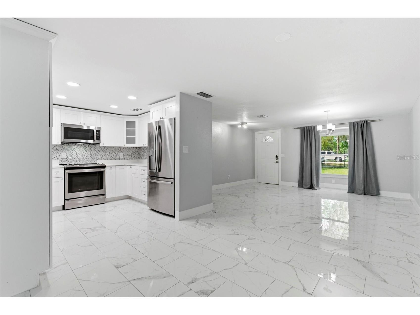 212 W 131st Avenue Tampa FL 33612 W7883800 image13