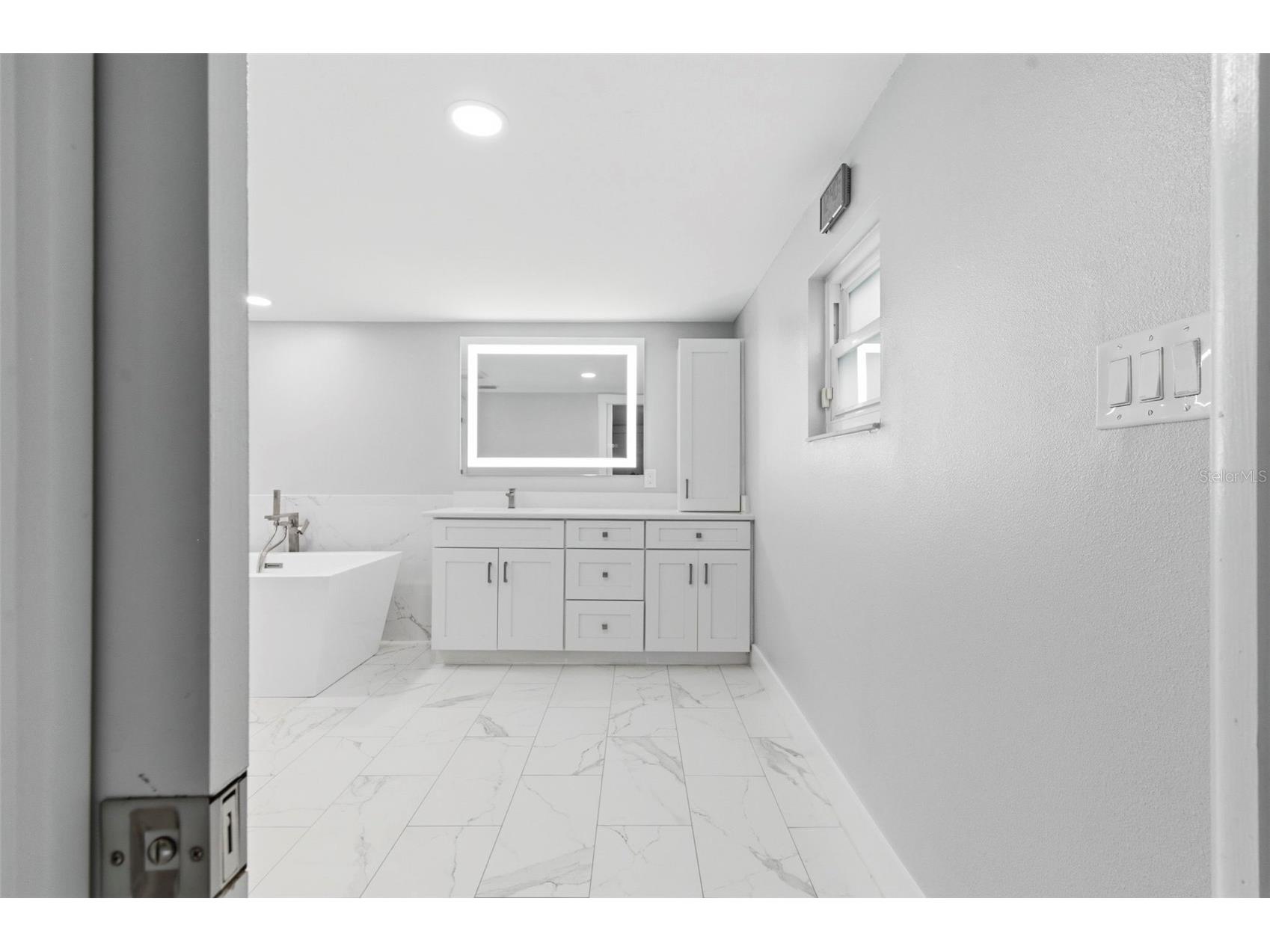 212 W 131st Avenue Tampa FL 33612 W7883800 image29