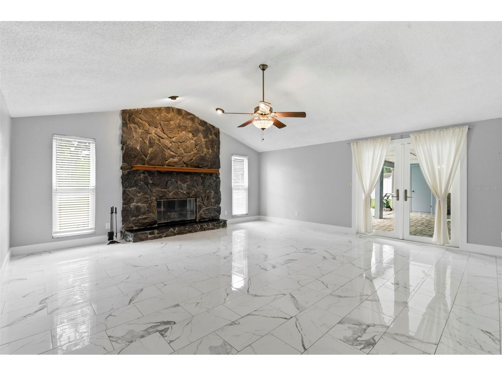 212 W 131st Avenue Tampa FL 33612 W7883800 image44