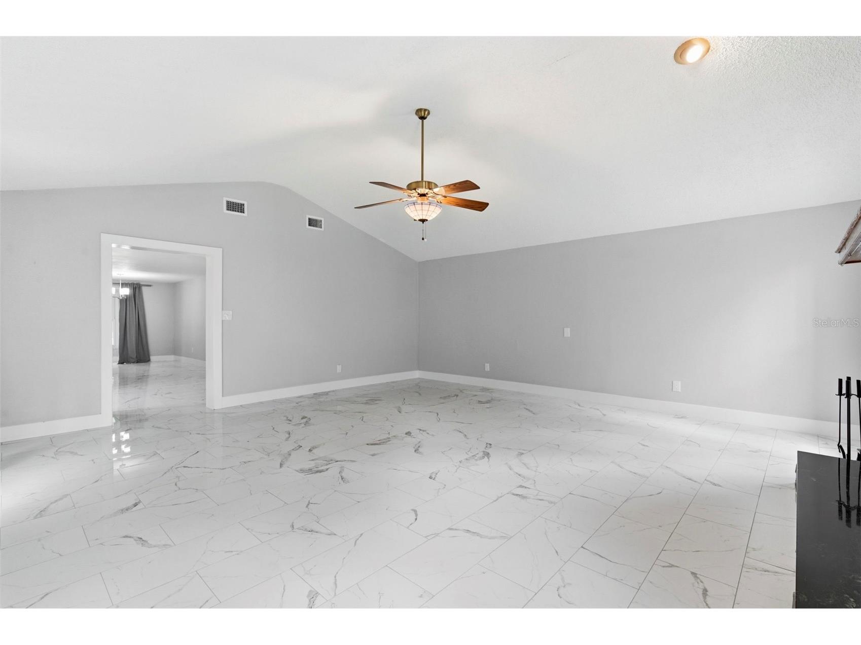 212 W 131st Avenue Tampa FL 33612 W7883800 image46