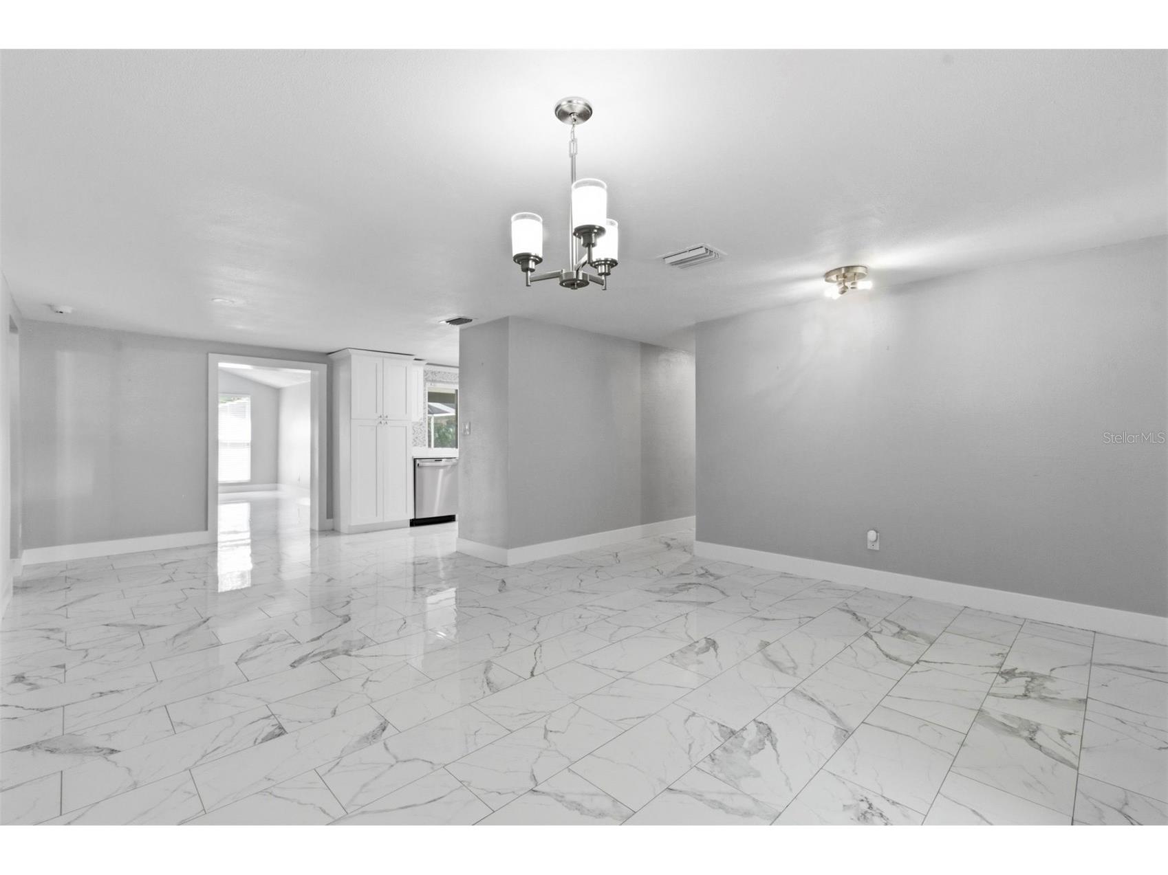 212 W 131st Avenue Tampa FL 33612 W7883800 image8