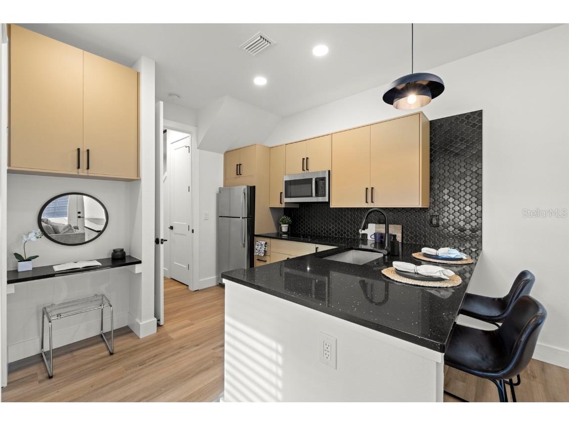 212 W Euclid Avenue #B Tampa FL 33602 TB8443143 image4