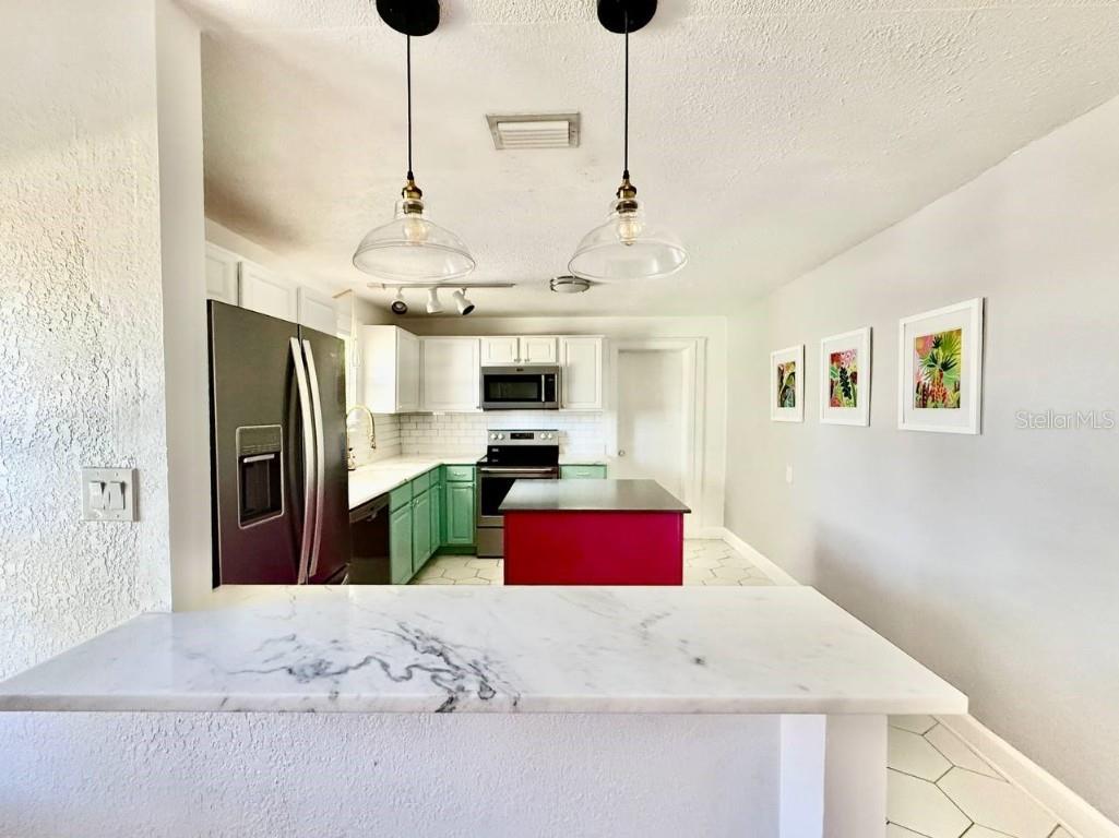 2120 46th Avenue N Saint Petersburg FL 33714 TB8430979 image17