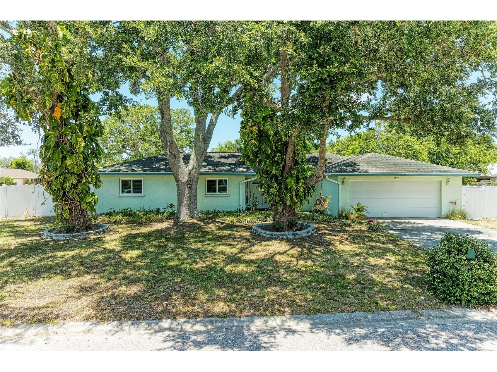 2120 47th Street Pl W Bradenton FL 34209 A4698127 image1