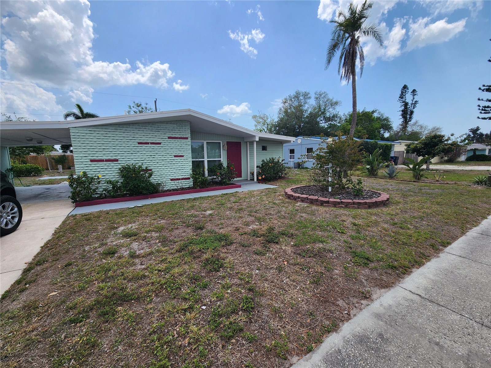 2120 Bayshore Gardens Parkway Bradenton FL 34207 A4687385 image1