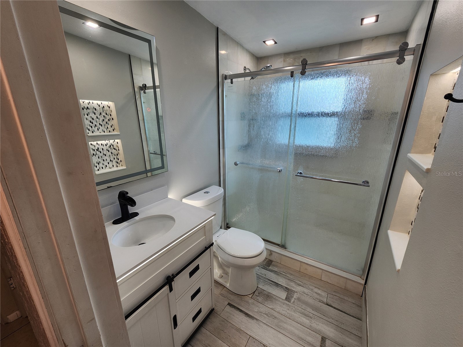 2120 Bayshore Gardens Parkway Bradenton FL 34207 A4687385 image18