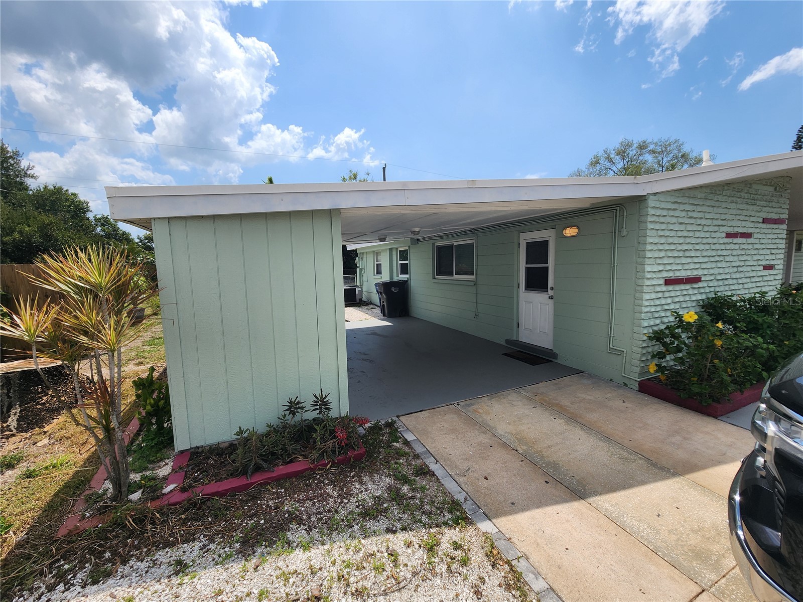 2120 Bayshore Gardens Parkway Bradenton FL 34207 A4687385 image2