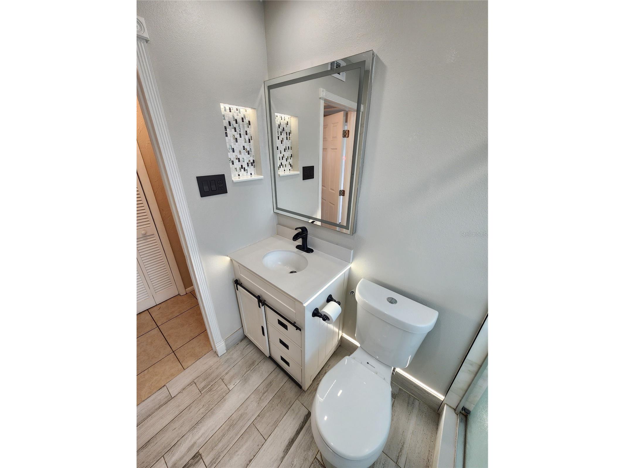 2120 Bayshore Gardens Parkway Bradenton FL 34207 A4687385 image23