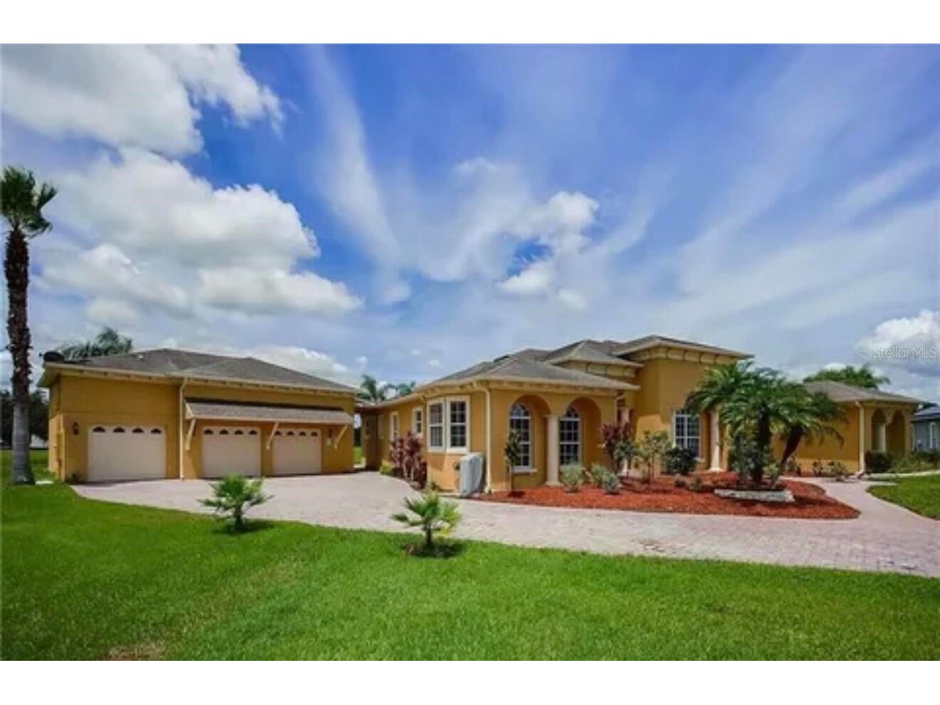 2120 Bunker View Court Kissimmee FL 34746 O6395237 image1